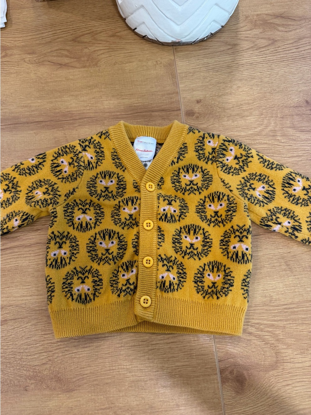 Hanna Andersson baby lion cardigan 🦁